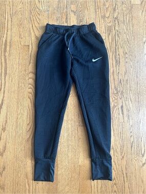 Nike Black Womens textured Jogger Pants